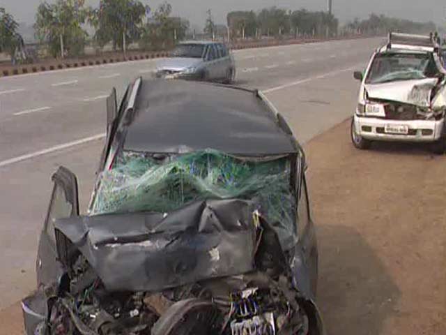25-Car Pile-Up on Foggy Highway Near Delhi