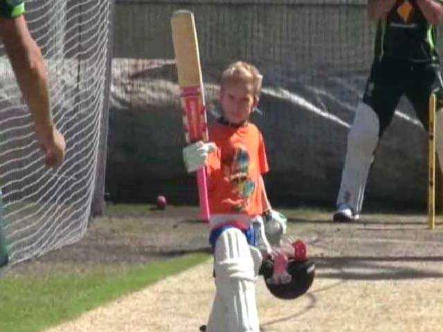 Junior Brad Haddin Bats Up a Storm at MCG