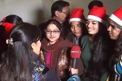 प्राइम टाइम : क्रिसमस पर गिरजाघरों में उमड़ी भीड़ प्राइम टाइम : क्रिसमस पर गिरजाघरों में उमड़ी भीड़