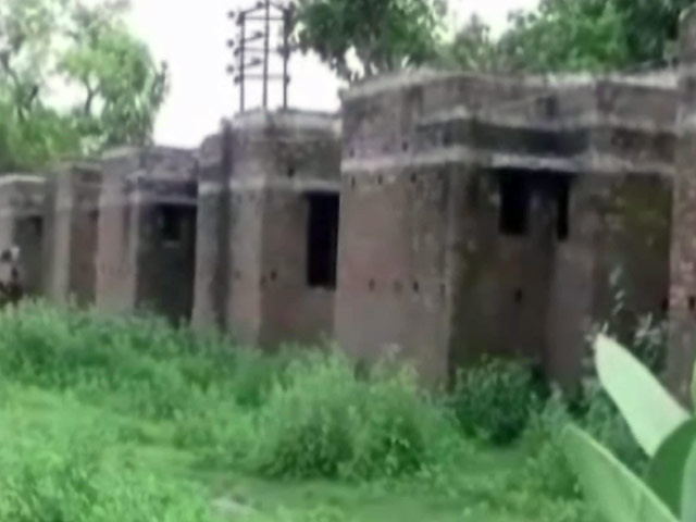 उत्तराखंड : गरीबों के लिए मकान बनवाने का पैसा हड़पा