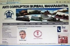 महाराष्ट्र में रिश्वतखोरों की ख़ैर नहीं महाराष्ट्र में रिश्वतखोरों की ख़ैर नहीं