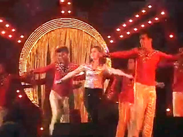 सैफई महोत्सव में इस साल सादगी!