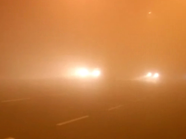 कोहरे की चपेट में उत्तर भारत, ट्रेनों, उड़ानों में विलंब