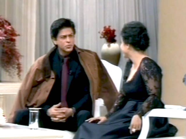 SRK Recreates <i>DDLJ</i> Moments a 1,000 Weeks Later