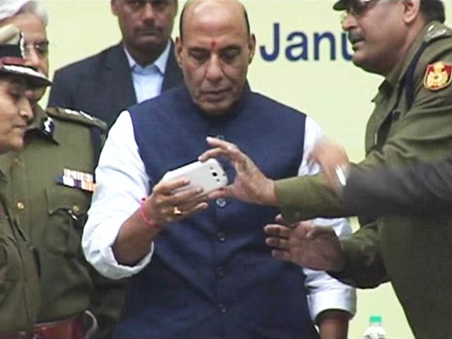 Delhi Police Launches 'Himmat' Android App for the Safety of Women