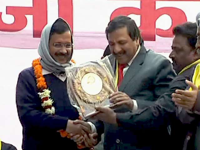 आप और बीजेपी की व्यापारी वोटबैंक पर नज़र