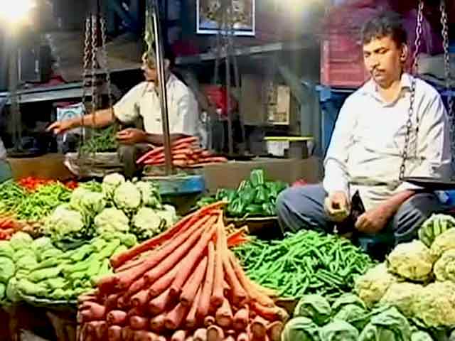 सर्दी में सब्जियों का सितम भी जारी