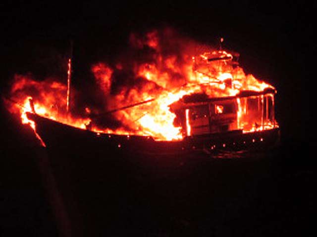 संदिग्ध नाव मुद्दा : पाकिस्तान ने पल्ला झाड़ा