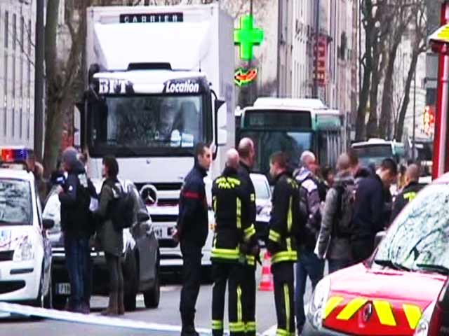 Videos : खबरों की खबर : पेरिस हमलावरों की पहचान हुई