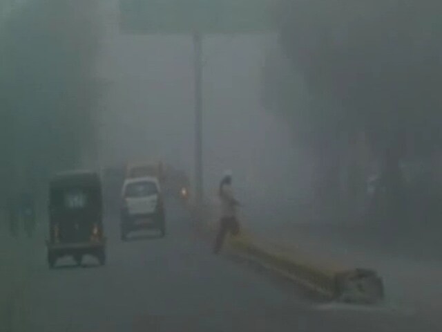 कड़ाके की ठंड से लोगों का बुरा हाल