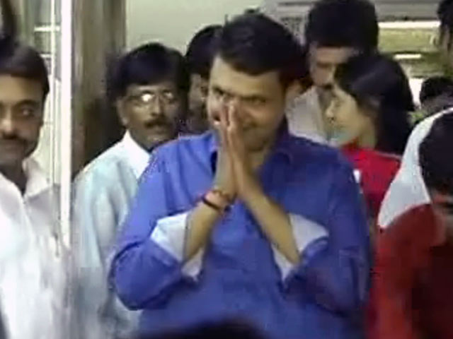 महाराष्ट्र : भ्रष्ट अफसरों की संपत्ति जब्त होगी