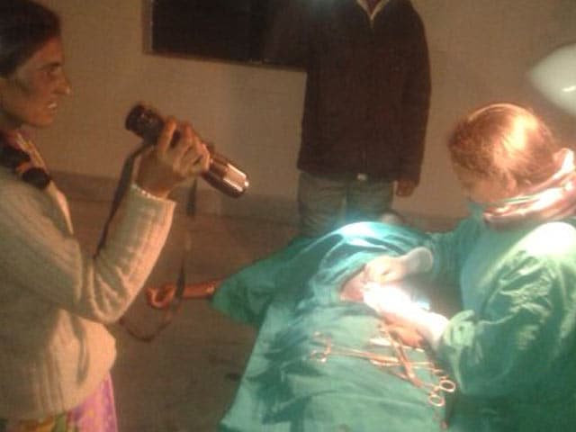 Video : In Jharkhand, Sterilisation Operation Done Under Torchlight