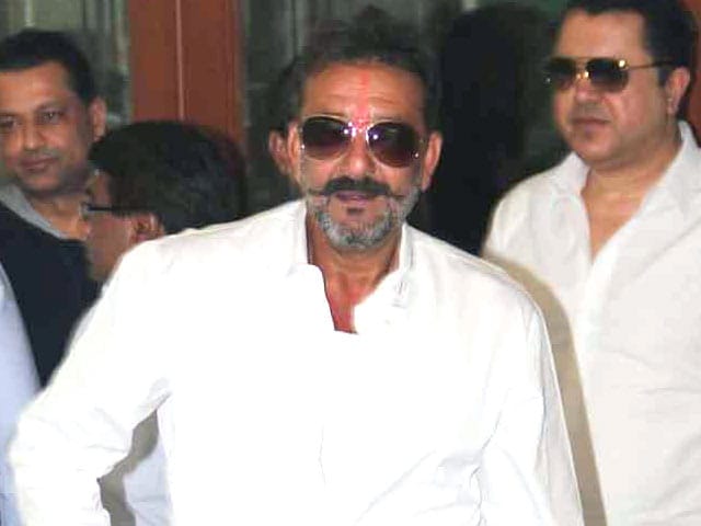 Video : Actor Sanjay Dutt to Go Back to Jail As Parole Extension is Rejected