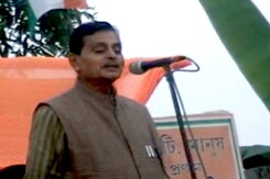 प बंगाल : मंत्री ने महिलाओं पर की अश्लील टिप्पणी प बंगाल : मंत्री ने महिलाओं पर की अश्लील टिप्पणी