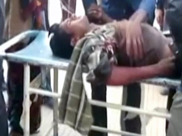 मध्य प्रदेश : जमीन अधीग्रहण के विरोध में किसान की आत्मदाह की कोशिश