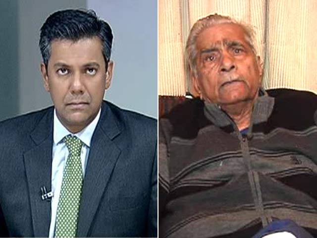 AAP Leader Shanti Bhushan's Double Shot: A+ for Kiran Bedi, F for Arvind Kejriwal