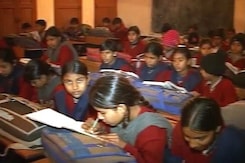 कैसे बढ़े बेटी? खास रिपोर्ट... कैसे बढ़े बेटी? खास रिपोर्ट...