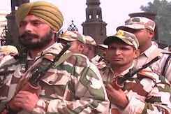 गणतंत्र दिवस : सात घेरों में राजपथ की सुरक्षा, 40 हजार जवान तैनात गणतंत्र दिवस : सात घेरों में राजपथ की सुरक्षा, 40 हजार जवान तैनात