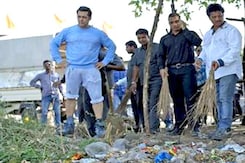 सफाई के लिए लोगों को तोहफे देंगे सलमान, मोदी ने की तारीफ सफाई के लिए लोगों को तोहफे देंगे सलमान, मोदी ने की तारीफ