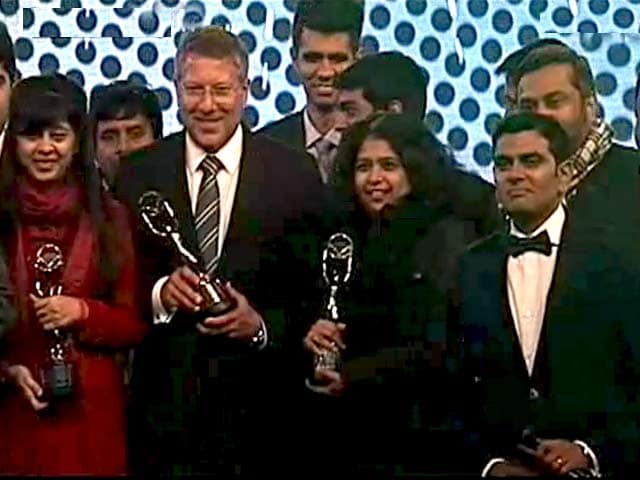 Video : Go Behind the Scenes of CNB Awards 2015