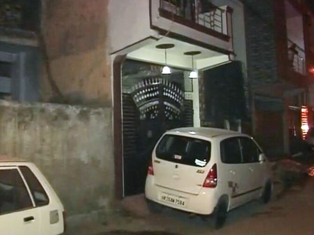 चंदे ने बढ़ाई 'आप' पार्टी की परेशानी