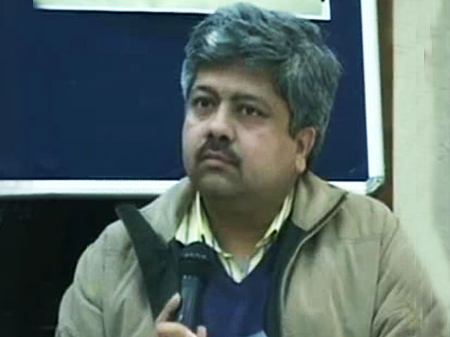 'आप' को चंदा : 'अवाम' के आरोपों में कितना दम?