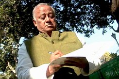 एनडीटीवी की #NoVIP मुहिम को 150 से अधिक नेताओं का समर्थन एनडीटीवी की #NoVIP मुहिम को 150 से अधिक नेताओं का समर्थन