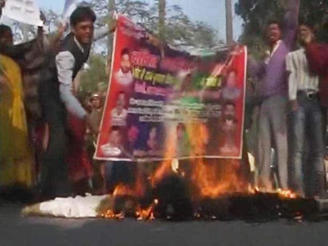 Video : Plans for Nitish Kumar to Return as Chief Minister Trigger Clashes in Patna