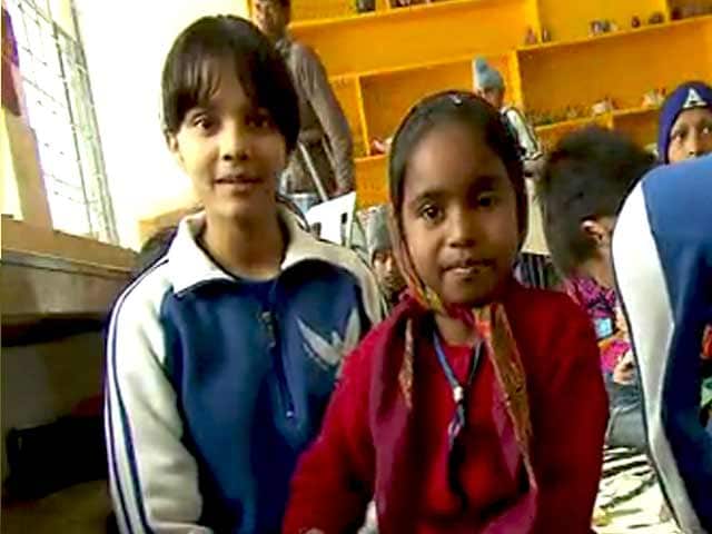 Video : Young India Battles Cancer: Arijita & Simran's Wish to Play Together One Day