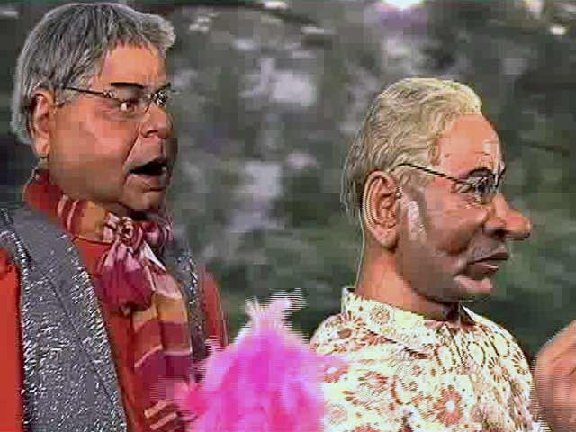 Nitish Kumar Tries to Woo Lalu, Tamasha Style!