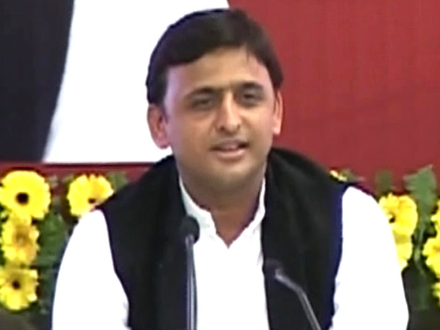 अखिलेश का हौसला बढ़ाया 'आप'ने