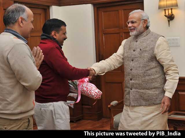 Arvind Kejriwal Meets PM Modi, Has a 15-Minute Chai Pe Charcha