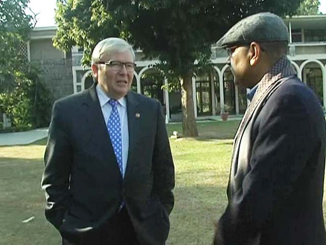 Video : Walk The Talk With Kevin Rudd