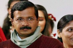 AAP का नायक : सड़क से सत्ता का सफर AAP का नायक : सड़क से सत्ता का सफर