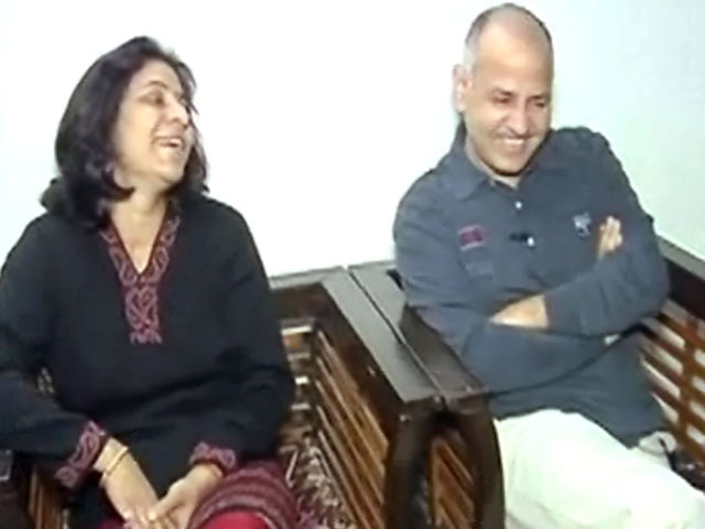 मनीष सिसोदिया और उनकी पत्नी के साथ चाय पर चर्चा