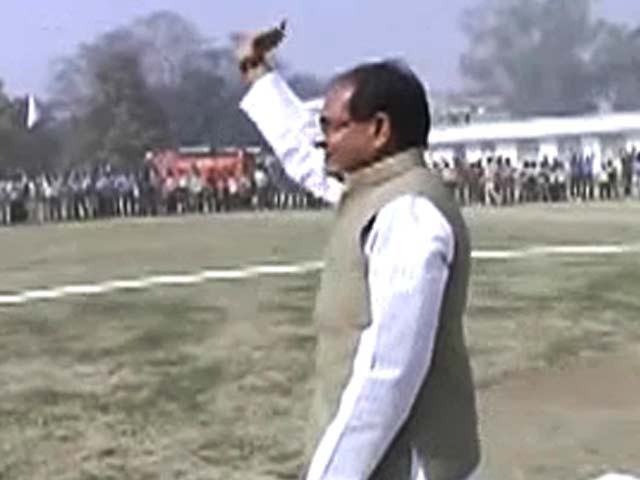 इंडिया 7 बजे : सीएम चौहान पर कांग्रेस का हमला