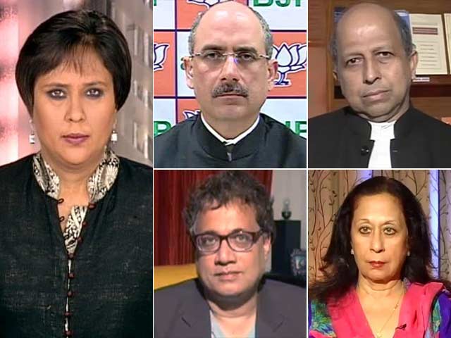 PM Modi's 'Faith' Accompli Seals Communalism Debate?