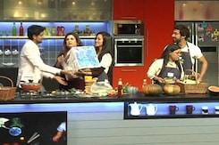 <i>Farah Ki Daawat</i> Gift Hampers Worth Rs 5-7 Lakhs? <i>Farah Ki Daawat</i> Gift Hampers Worth Rs 5-7 Lakhs?