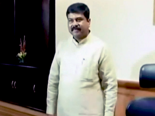 नेशनल रिपोर्टर : पेट्रोलियम मंत्रालय में जासूस?