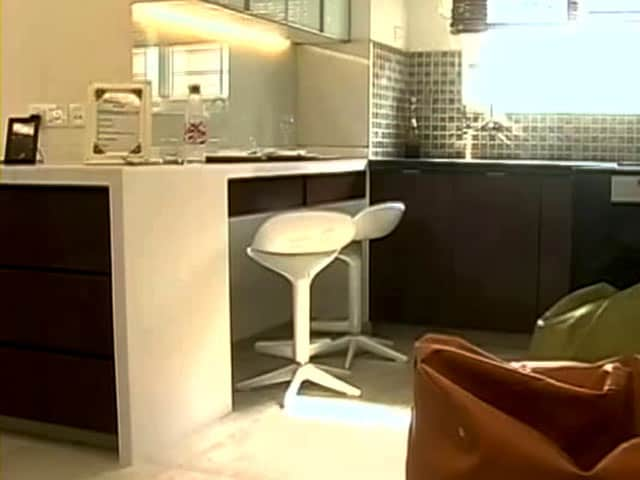 Video : Space-Saving Furniture for Small Flats