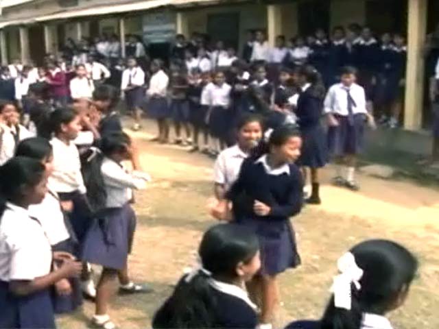 जोरहाट के स्कूलों में सुविधाएं बढ़ने से बच्चे खुश