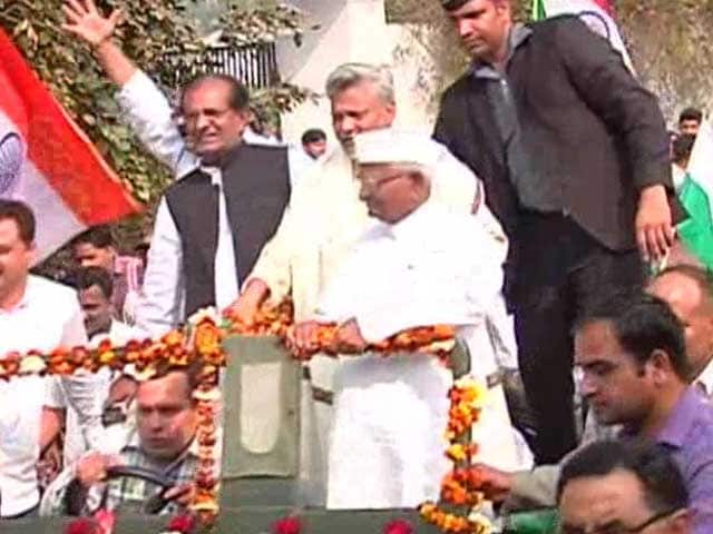 Video : March Against Land Acquisition Law Begins in Haryana, Prominent Activists Unite