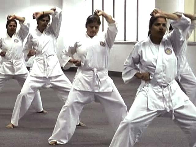 मनचलों को सबक सिखाएंगी दिल्ली पुलिस की ये 'चार्ली एंजल्स'