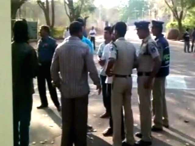 Video : 2 Killed, 13 Injured in Explosion at Gulf Oil Corporation Ltd in Hyderabad