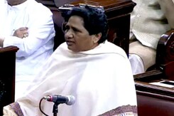 भूमि अधिग्रहण अध्यादेश किसान हित में नहीं : मायावती भूमि अधिग्रहण अध्यादेश किसान हित में नहीं : मायावती