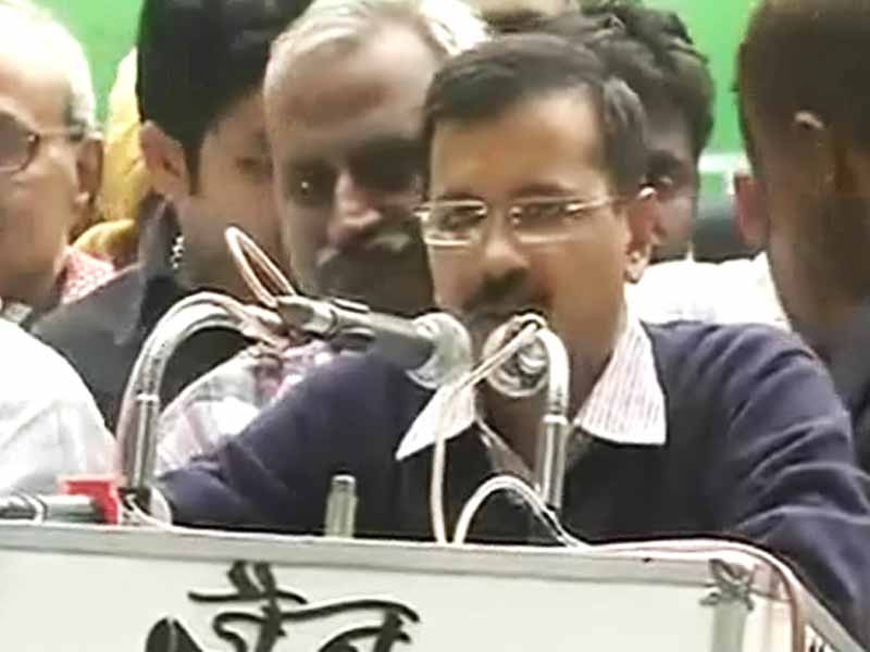 Video : नेशनल रिपोर्टर : अण्णा के मंच पर केजरीवाल