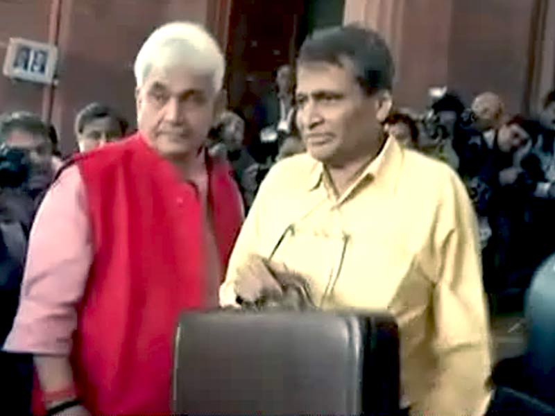 नेशनल रिपोर्टर : सबको खुश करने की प्रभु की कोशिश