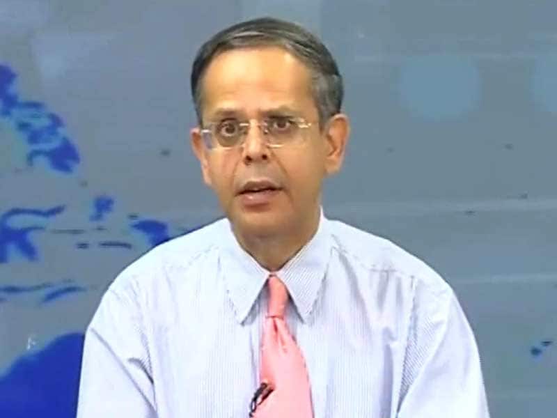 Video : Revenue Deficit Will be Keenly Watched in Budget: Axis Bank