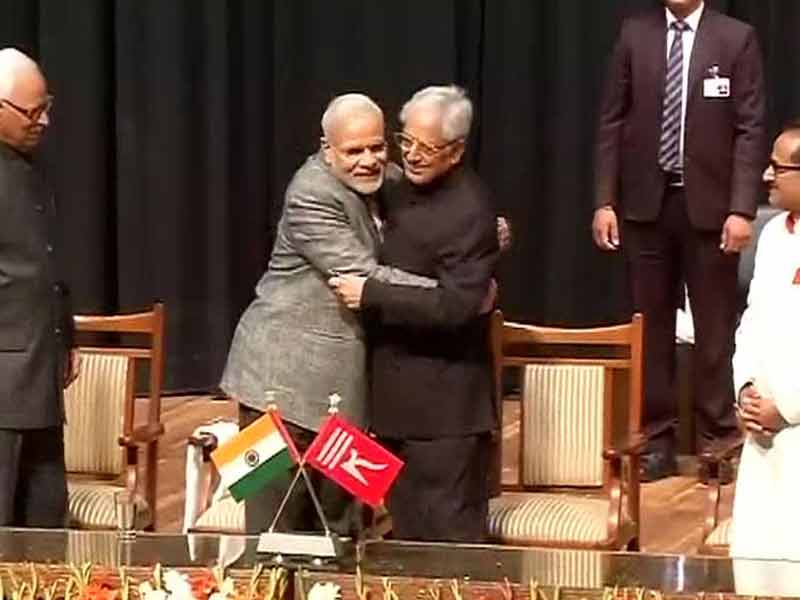 Mufti Sayeed Takes Oath as Jammu and Kashmir Chief Minister, PM Modi Attends