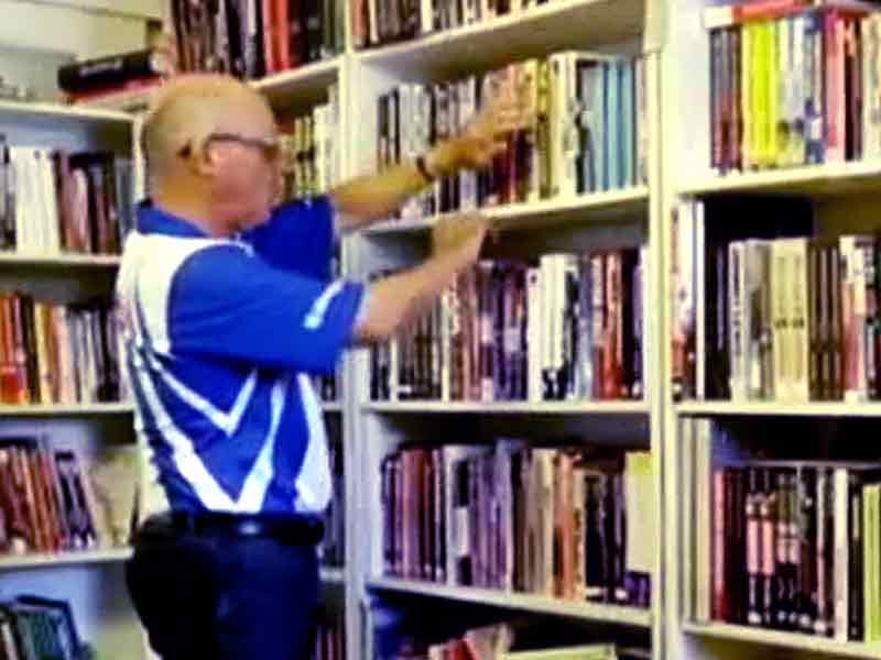 मेलबर्न का अनोखा स्पोर्ट्स बुक-स्टोर